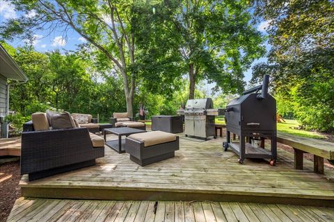 Tiny photo for 308 Signe Court, Lake Bluff, IL 60044 (MLS # 12420599)