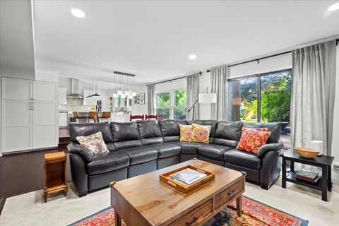 Tiny photo for 308 Signe Court, Lake Bluff, IL 60044 (MLS # 12420599)