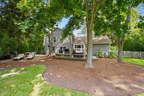 Tiny photo for 308 Signe Court, Lake Bluff, IL 60044 (MLS # 12420599)