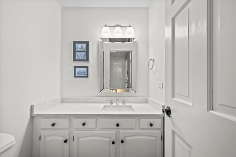 Tiny photo for 308 Signe Court, Lake Bluff, IL 60044 (MLS # 12420599)