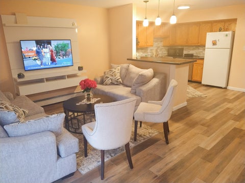 Tiny photo for 753 S Dwyer Avenue #E, Arlington Heights, IL 60005 (MLS # 12775916)