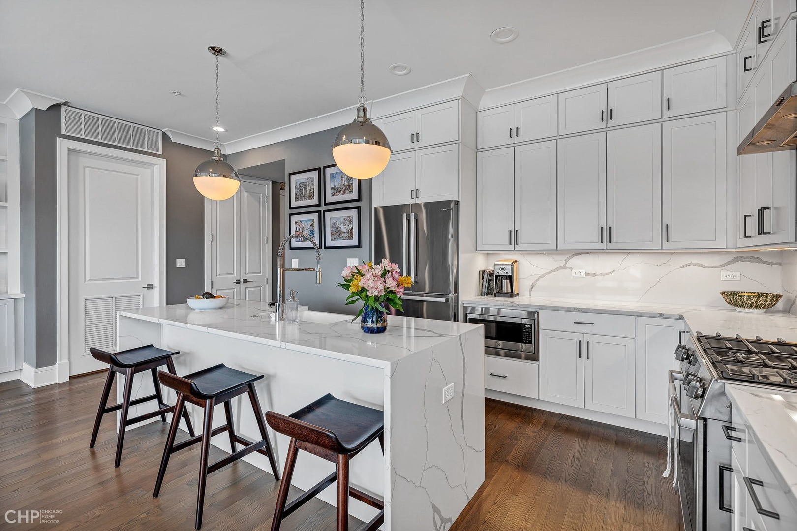 5748 N Hermitage Avenue 307