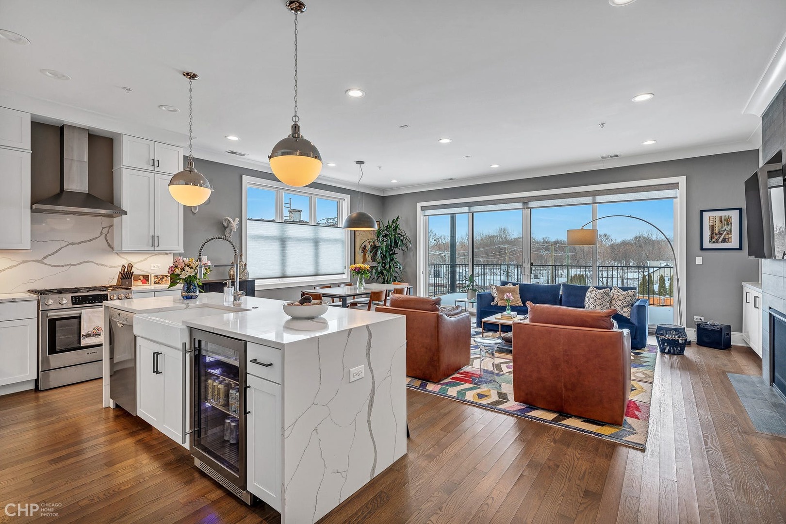 5748 N Hermitage Avenue 307