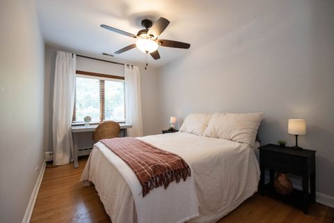 Tiny photo for 8213 Lake Street, River Forest, IL 60305 (MLS # 12493098)
