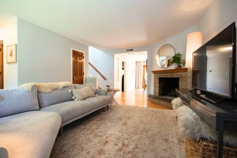 Tiny photo for 8213 Lake Street, River Forest, IL 60305 (MLS # 12493098)