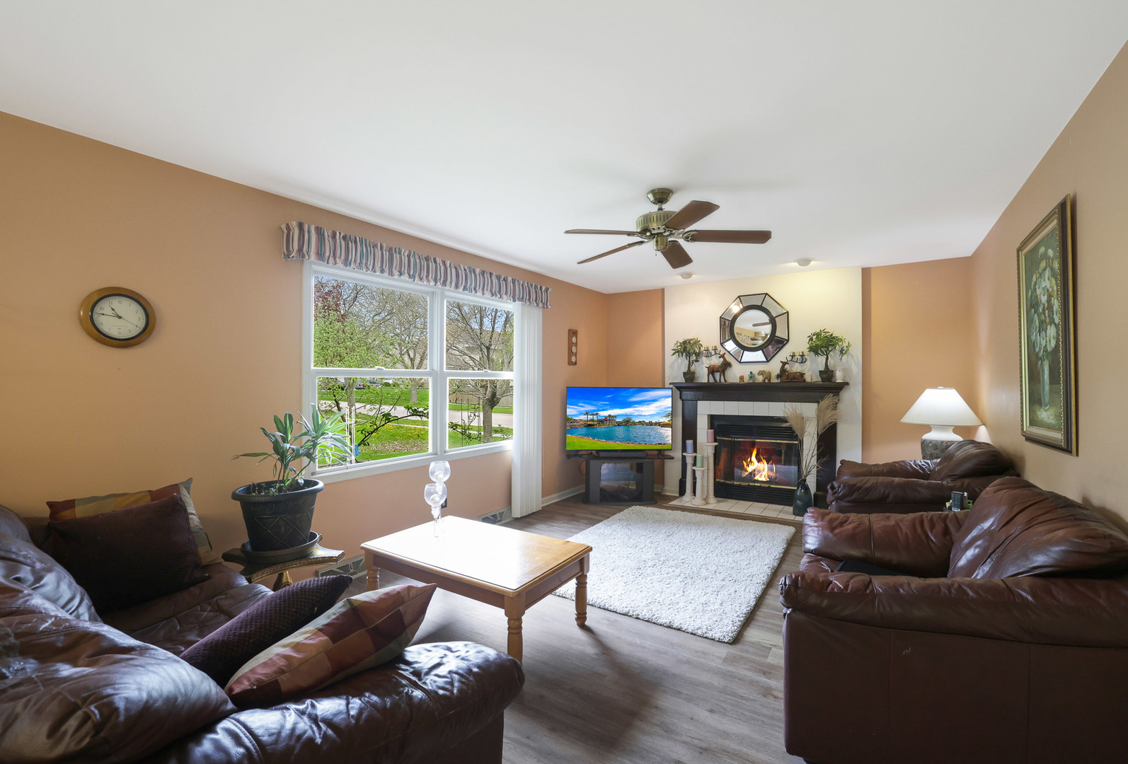 281 WINDSOR Drive