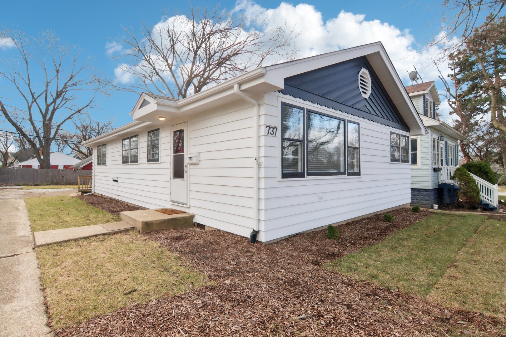 737 S Jackson Street