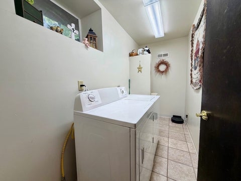 Tiny photo for 700 W Webster Street, Clinton, IL 61727 (MLS # 12754511)
