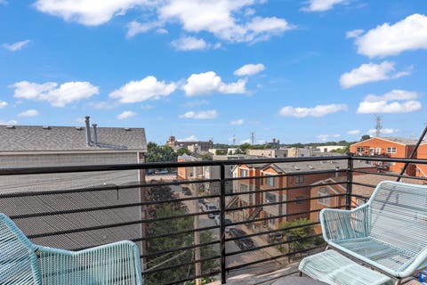 Tiny photo for 2521 W Congress Parkway #4, Chicago, IL 60612 (MLS # 12726583)