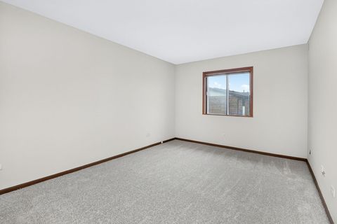 Tiny photo for 13911 Laramie Avenue #122, Crestwood, IL 60418 (MLS # 12585893)