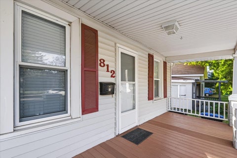 Tiny photo for 812 W Olive Street, Bloomington, IL 61701 (MLS # 12790358)