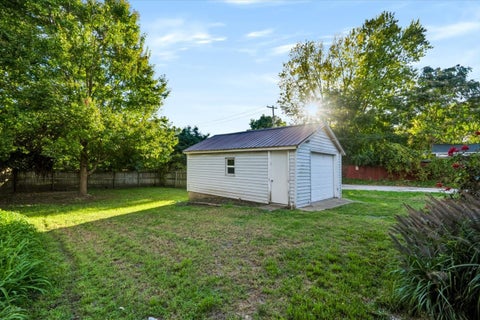 Tiny photo for 812 W Olive Street, Bloomington, IL 61701 (MLS # 12790358)