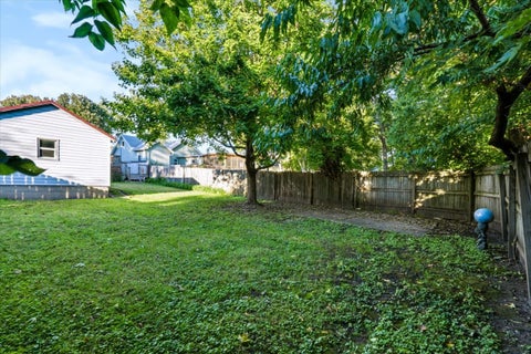 Tiny photo for 812 W Olive Street, Bloomington, IL 61701 (MLS # 12790358)