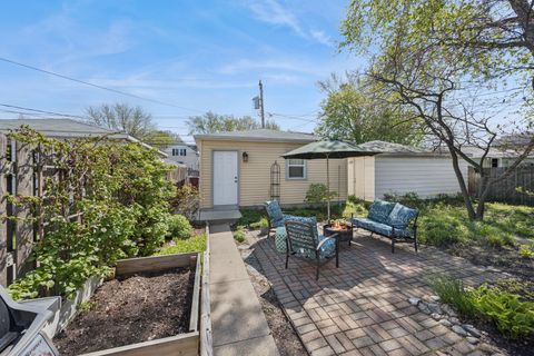 Tiny photo for 1168 S Scoville Avenue, Oak Park, IL 60304 (MLS # 12598636)