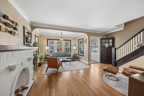 Tiny photo for 1168 S Scoville Avenue, Oak Park, IL 60304 (MLS # 12598636)