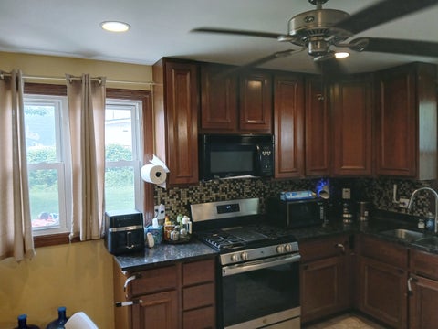 Tiny photo for 6810 W 95th Place, Oak Lawn, IL 60453 (MLS # 12707877)