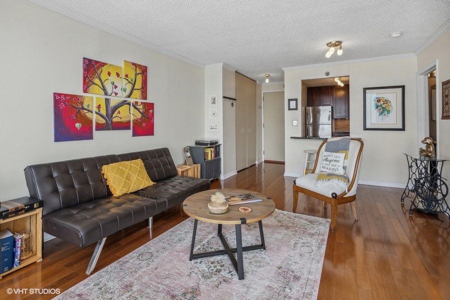 111 W Maple Street 3011