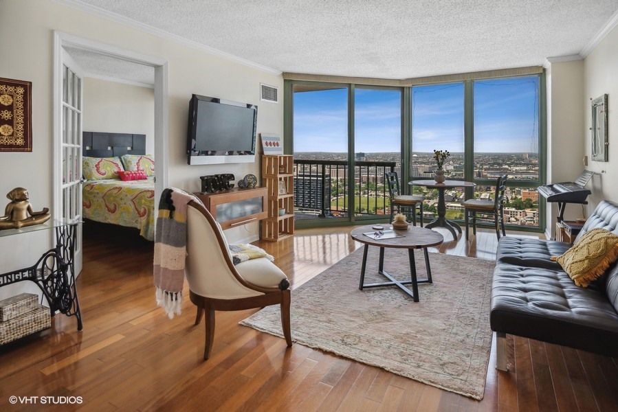111 W Maple Street 3011