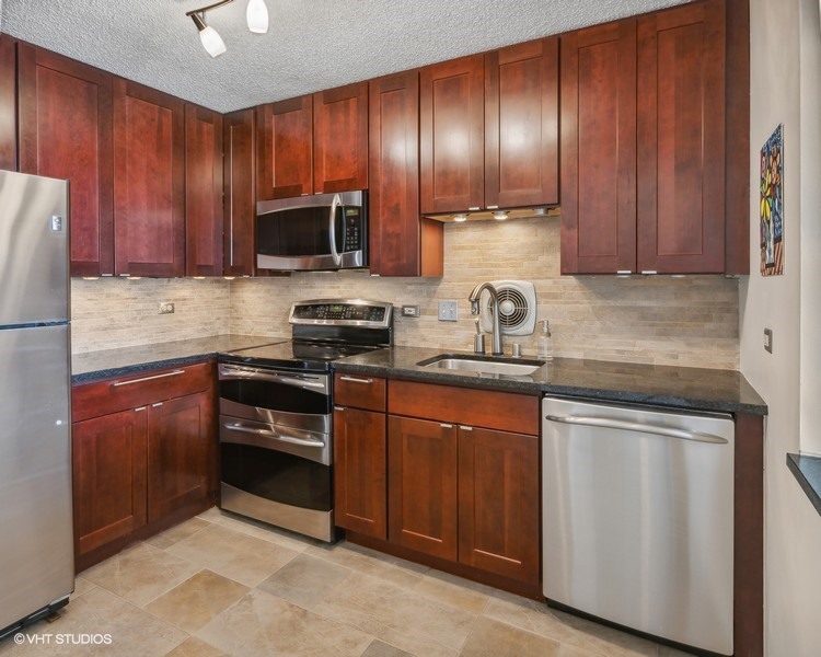 111 W Maple Street 3011