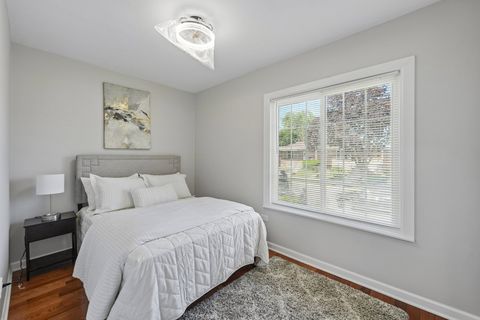 Tiny photo for 9139 S Oglesby Avenue, Chicago, IL 60617 (MLS # 12662513)
