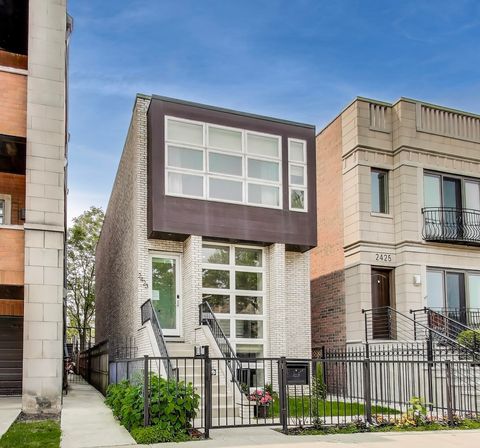2423 W Erie Street Chicago IL 60612