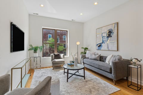Tiny photo for 3222 W SUNNYSIDE Avenue #2E, Chicago, IL 60625 (MLS # 12743662)