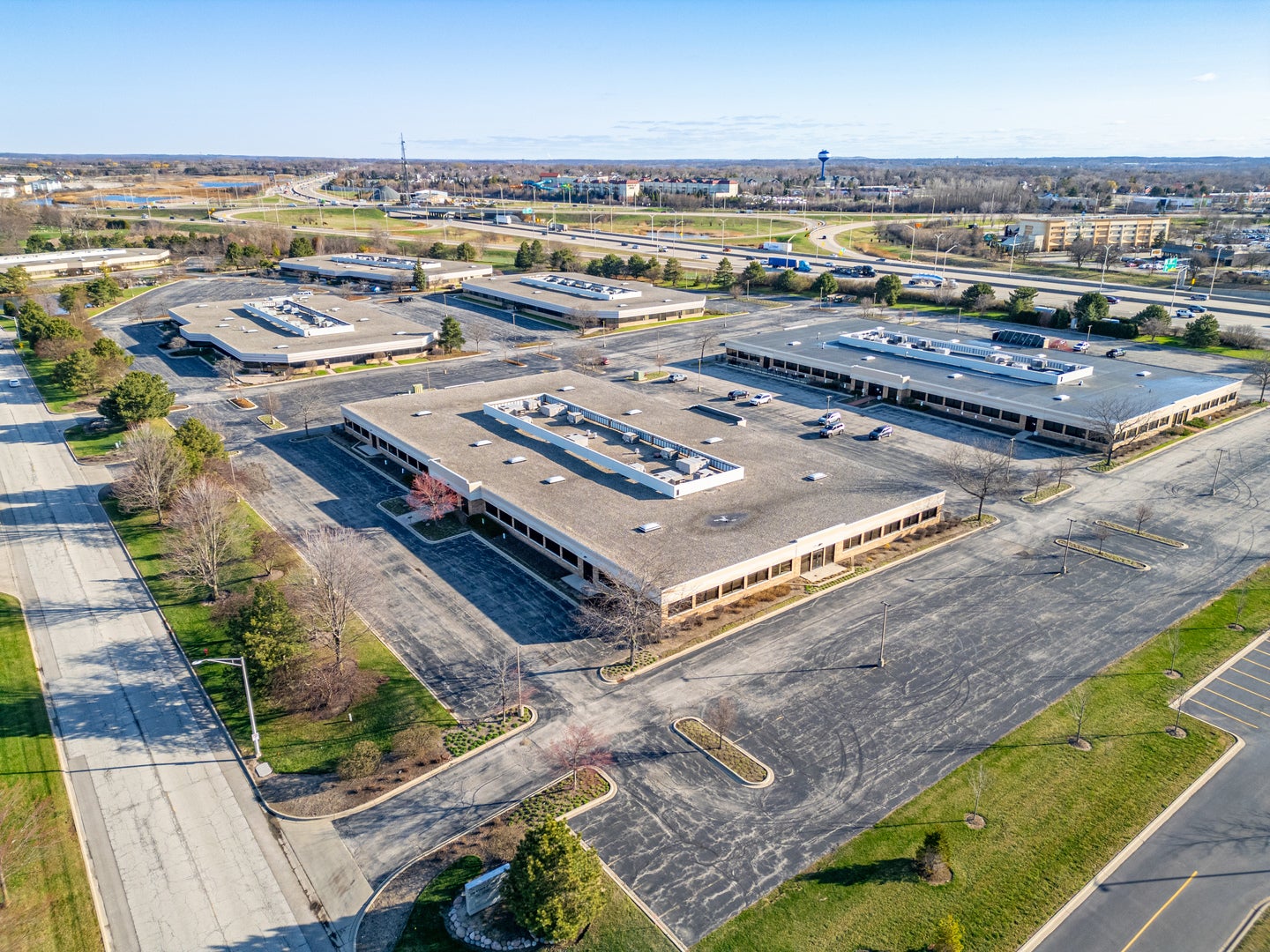 1025 Tri State Parkway