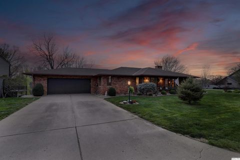 Tiny photo for 336 Spring Lake Drive, Quincy, IL 62305 (MLS # 12615997)