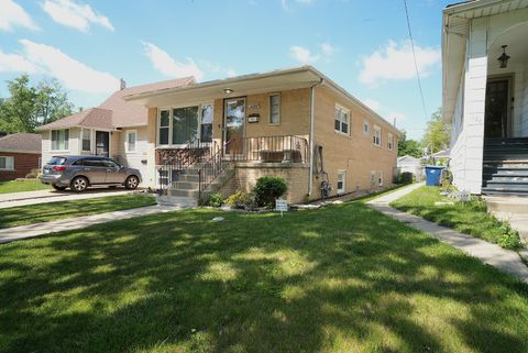 Tiny photo for 1428 1/2 N ASHBEL Avenue, Berkeley, IL 60163 (MLS # 12408507)