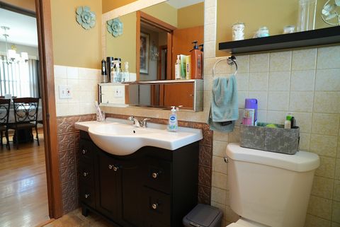 Tiny photo for 1428 1/2 N ASHBEL Avenue, Berkeley, IL 60163 (MLS # 12408507)