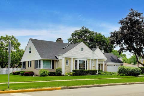 Tiny photo for 1646 N 18th Avenue, Melrose Park, IL 60160 (MLS # 12655363)