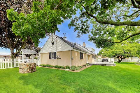Tiny photo for 1646 N 18th Avenue, Melrose Park, IL 60160 (MLS # 12655363)