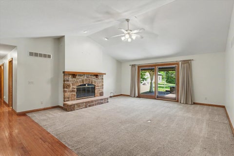 Tiny photo for 372 County Road 2700 N Road, Mahomet, IL 61853 (MLS # 12685525)