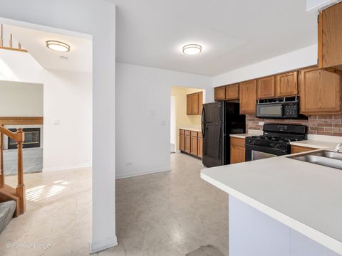 Tiny photo for 700 Bent Ridge Lane, Elgin, IL 60120 (MLS # 12610111)