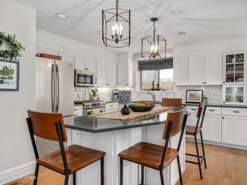 Tiny photo for 11 Manchester Lane, Elmhurst, IL 60126 (MLS # 12599311)