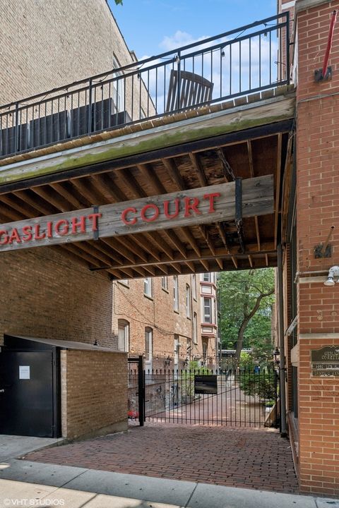 Tiny photo for 1411 N WELLS Street #3W, Chicago, IL 60610 (MLS # 12438666)