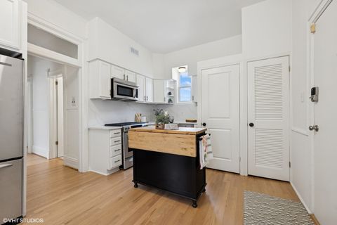 Tiny photo for 1411 N WELLS Street #3W, Chicago, IL 60610 (MLS # 12438666)