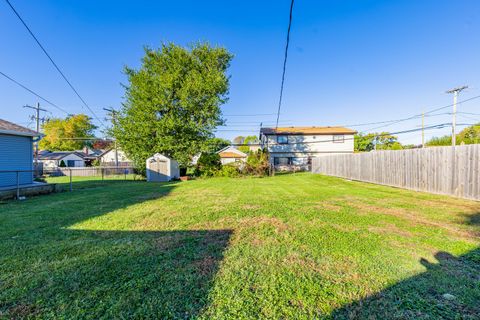Tiny photo for 9904 S Cicero Avenue, Oak Lawn, IL 60453 (MLS # 12503964)