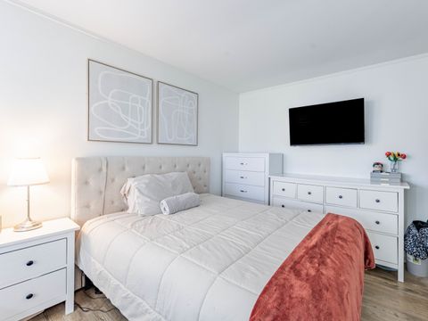 Tiny photo for 9904 S Cicero Avenue, Oak Lawn, IL 60453 (MLS # 12503964)