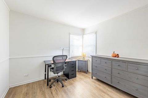 Tiny photo for 9904 S Cicero Avenue, Oak Lawn, IL 60453 (MLS # 12503964)