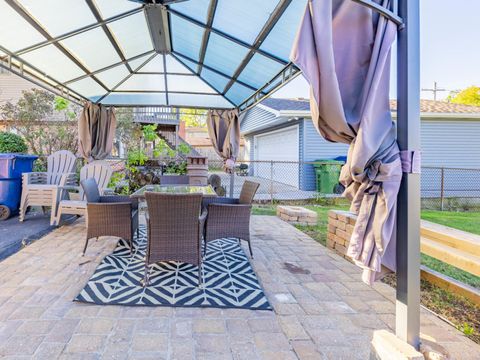 Tiny photo for 9904 S Cicero Avenue, Oak Lawn, IL 60453 (MLS # 12503964)