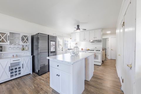 Tiny photo for 9904 S Cicero Avenue, Oak Lawn, IL 60453 (MLS # 12503964)