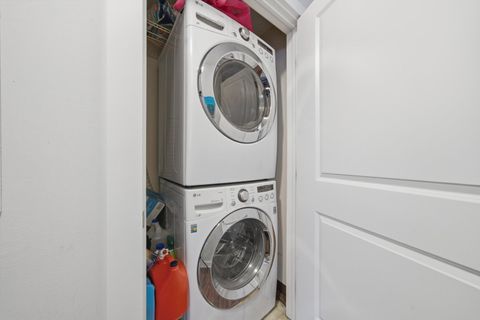 Tiny photo for 2238 N Harlem Avenue #1W, Elmwood Park, IL 60707 (MLS # 12605456)