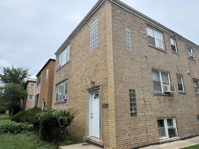 329 Custer Avenue