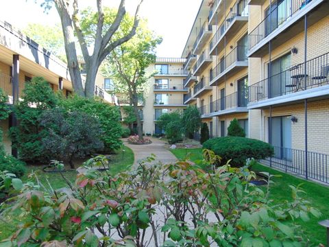 Tiny photo for 6221 N Niagara Avenue #105, Chicago, IL 60631 (MLS # 12471297)