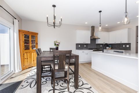 Tiny photo for 401 B Jenny Lane, Heyworth, IL 61745 (MLS # 12569485)