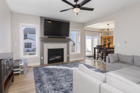 Tiny photo for 401 B Jenny Lane, Heyworth, IL 61745 (MLS # 12569485)