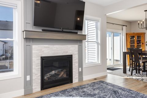 Tiny photo for 401 B Jenny Lane, Heyworth, IL 61745 (MLS # 12569485)