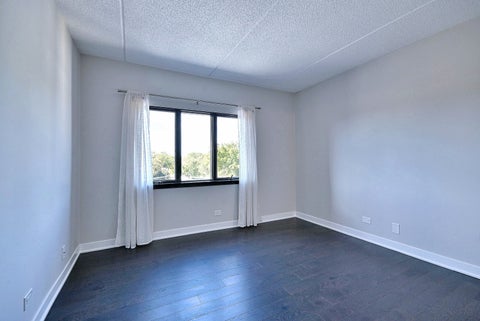 Tiny photo for 820 GRACELAND Avenue #505, Des Plaines, IL 60016 (MLS # 12789307)