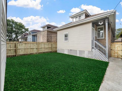 Tiny photo for 7537 S CLYDE Avenue, Chicago, IL 60649 (MLS # 12504340)